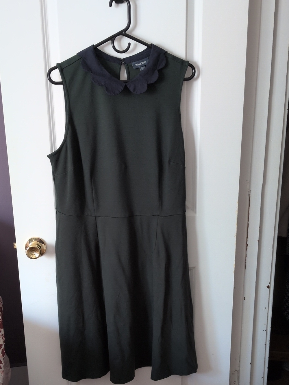 ModCloth Dark Green Sleeveless Dress with Navy Scalloped Collar
